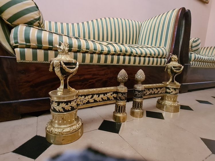 Paire de chenets en bronze doré style Louis XVI , milieu XIXème.