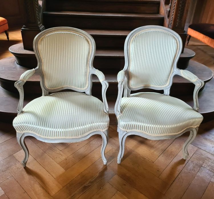 Pair of lacquered wood armchairs stamped MEUNIER, Louis XV period