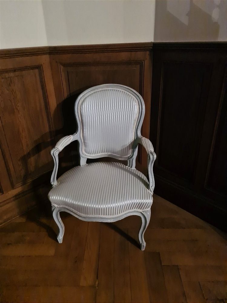 Pair of lacquered wood armchairs stamped MEUNIER, Louis XV period