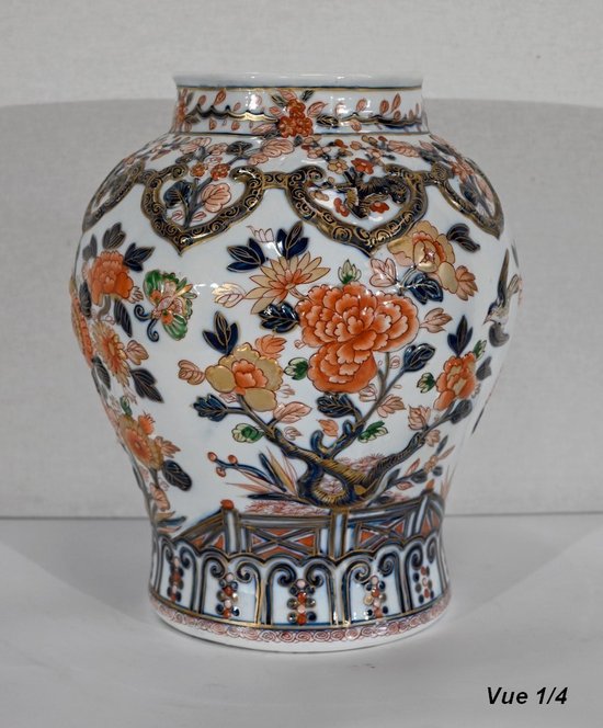 Important Vase with Imari decoration, signed H. Gibot - 1943