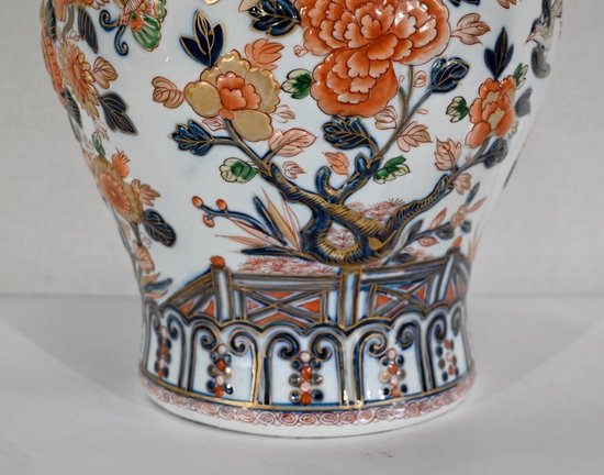 Important Vase with Imari decoration, signed H. Gibot - 1943