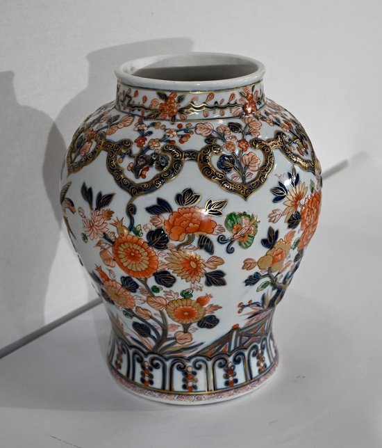 Important Vase with Imari decoration, signed H. Gibot - 1943