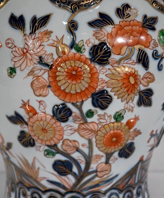 Important Vase with Imari decoration, signed H. Gibot - 1943