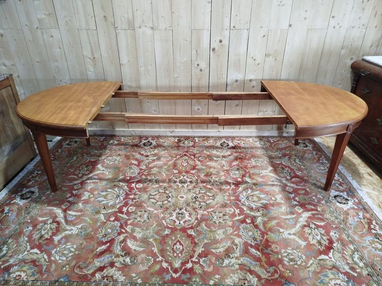 Art Nouveau style oval dining table