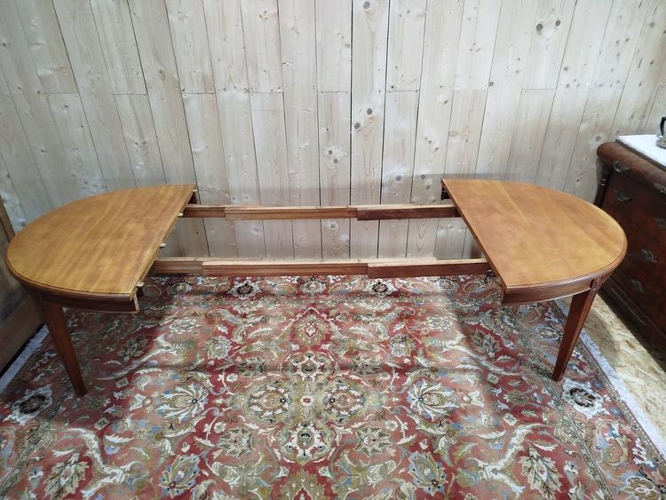 Art Nouveau style oval dining table