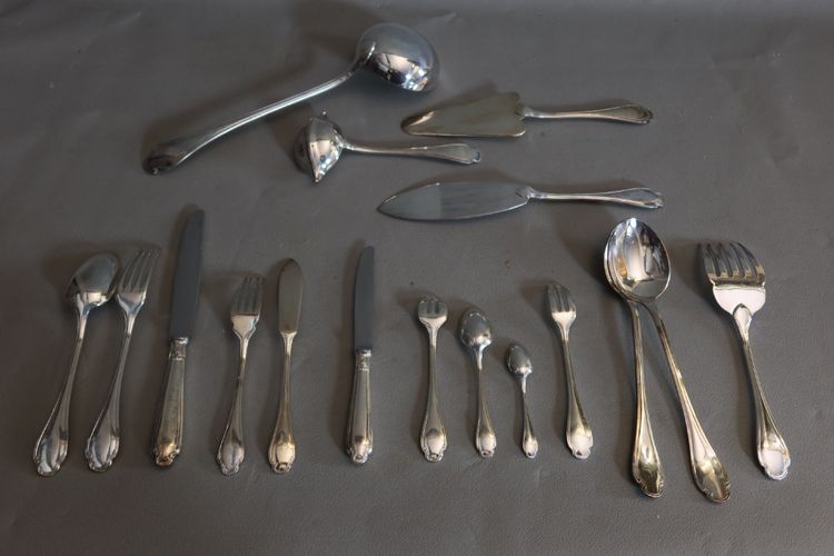 Set di posate placcate argento da 127 pezzi di Christofle