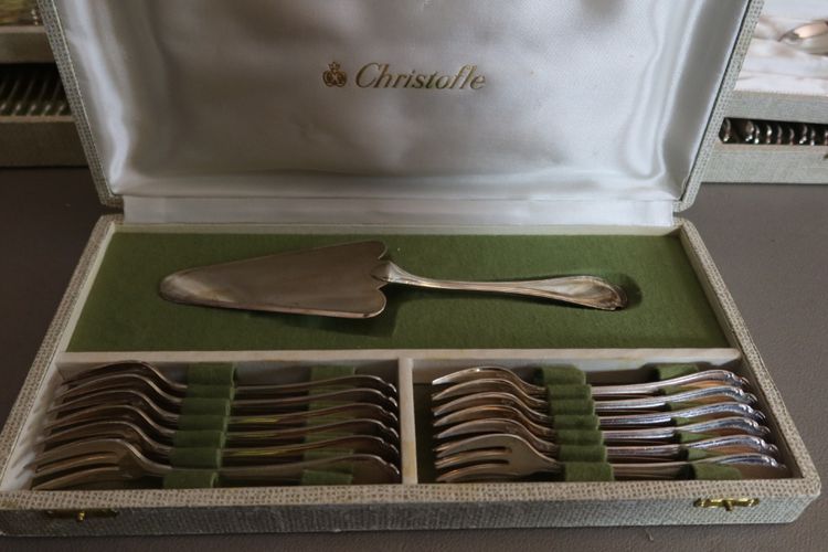 Set di posate placcate argento da 127 pezzi di Christofle