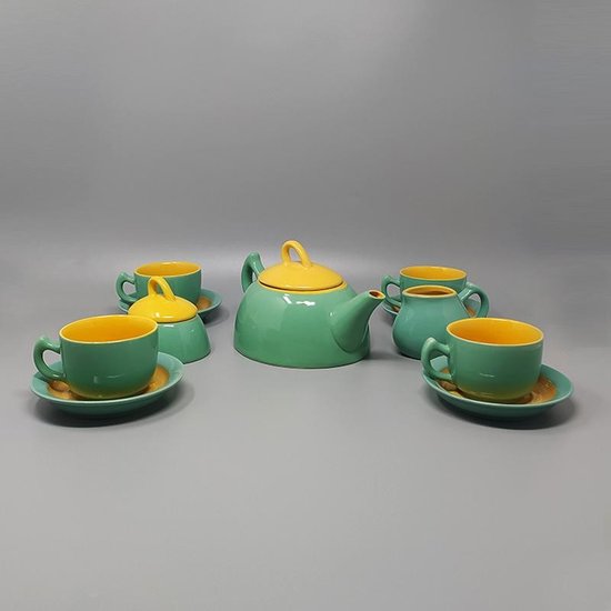 1980 Magnifique service à thé/café vert et jaune en céramique par Naj Oleari. Fabriqué en Italie