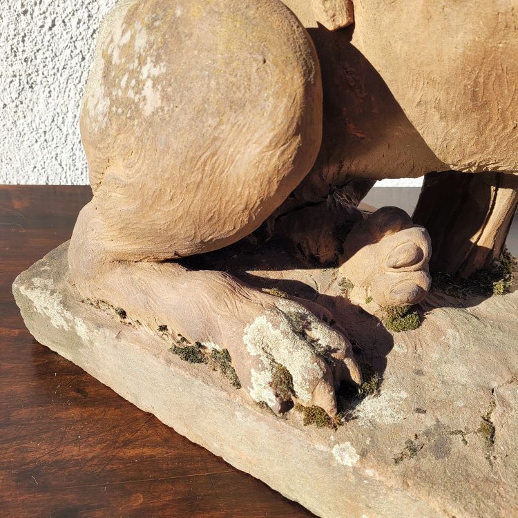 Lion en terre cuite , XVIIIème siècle