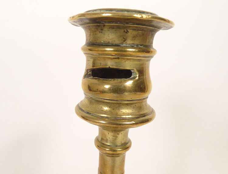 High Period bronze candlestick, 16th-17th century