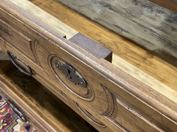 Commode d'époque Louis XV XVIIIème en noyer