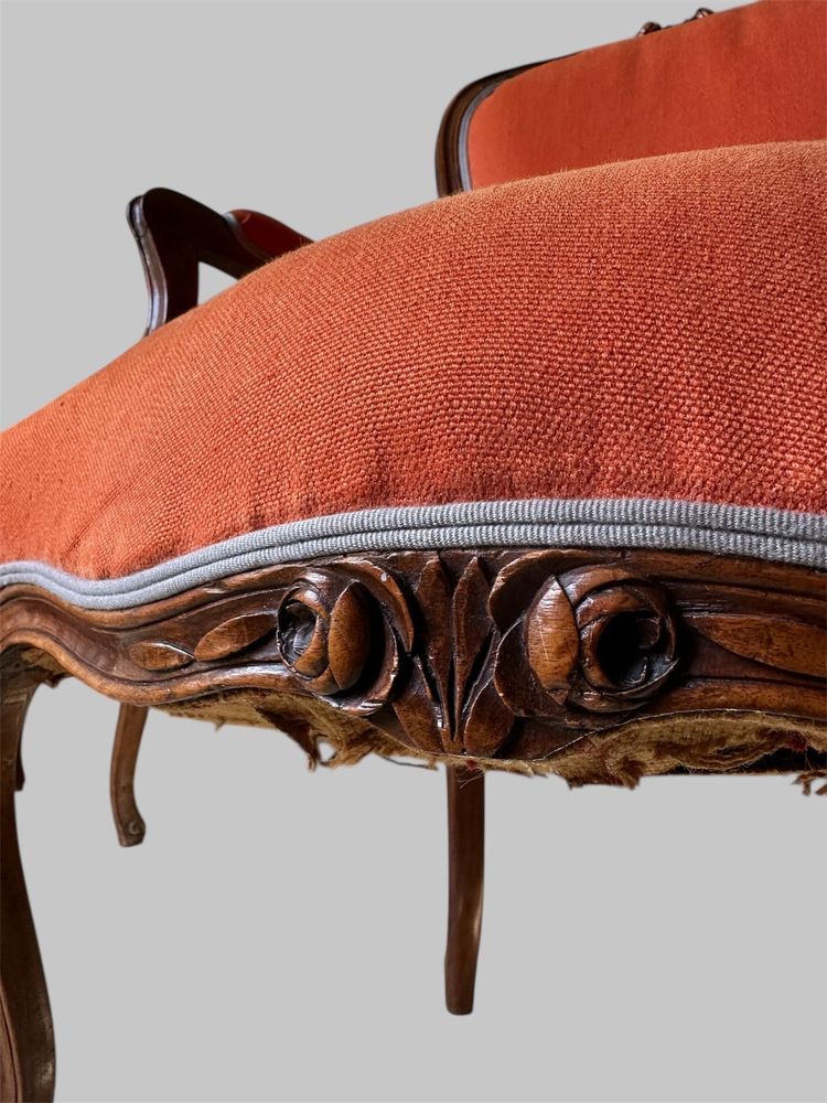 Important fauteuil Louis XV en cabriolet