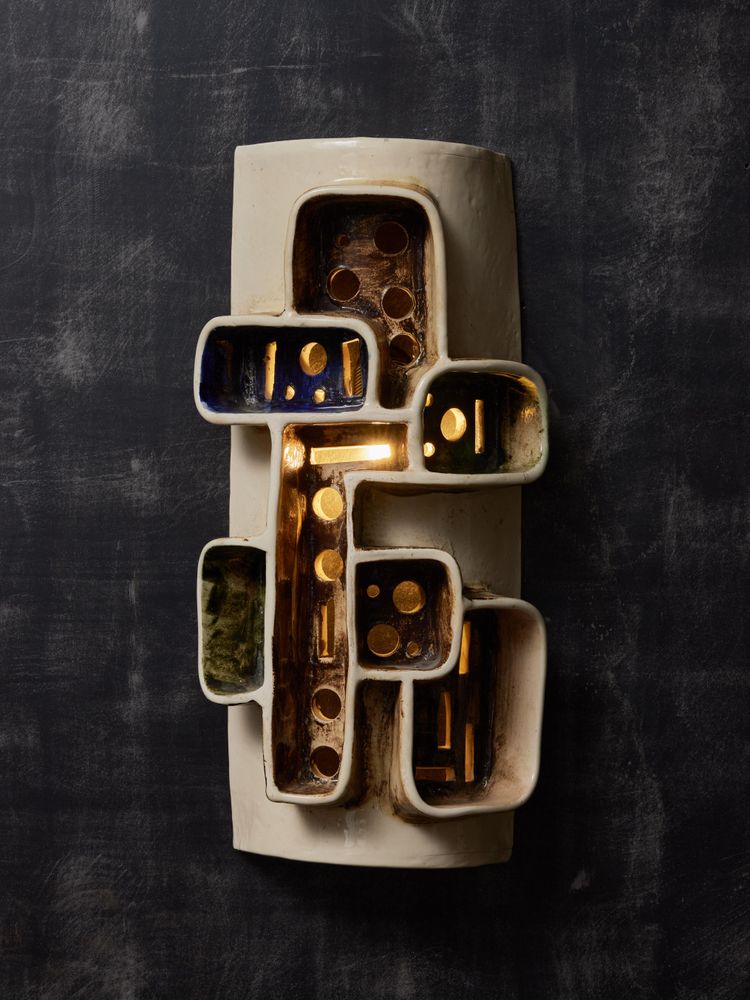 Pieces uniques Poet Laval Enamelled wall lamp