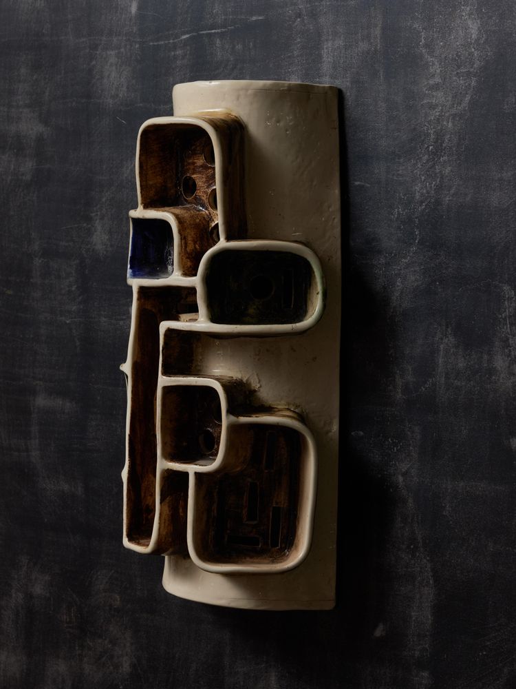 Pieces uniques Poet Laval Enamelled wall lamp