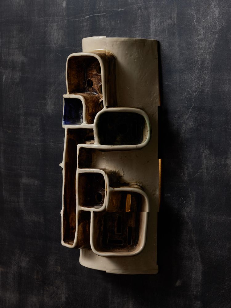 Pieces uniques Poet Laval Enamelled wall lamp