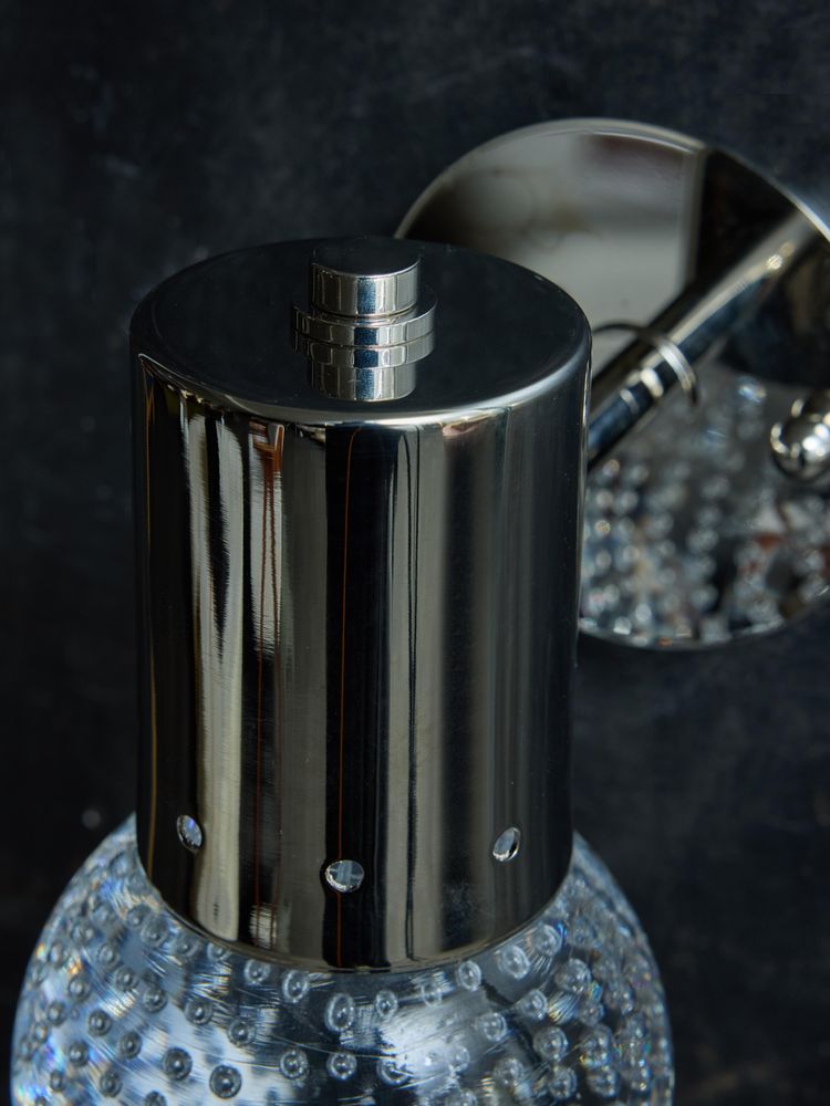 Nickel-plated brass wall sconces with bubbled Murano glass globe