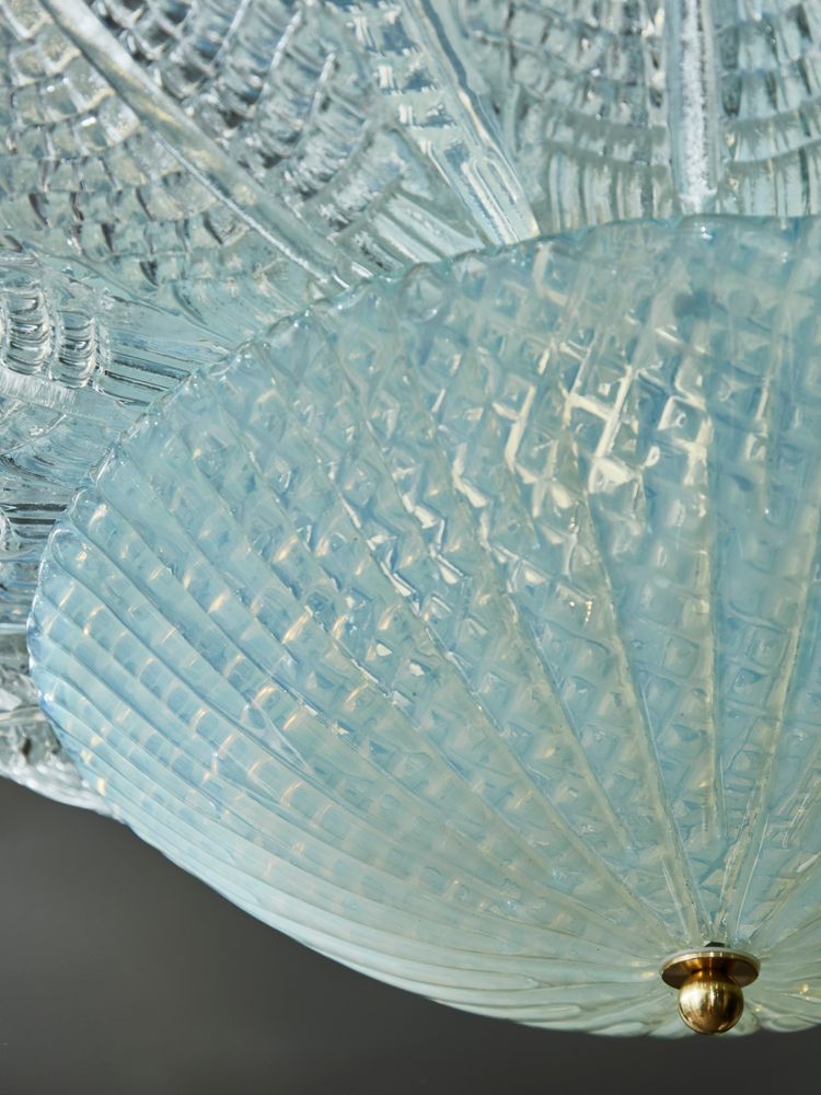 Flush frame with iridescent Murano glass leaves