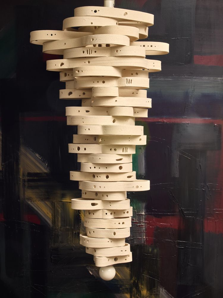 Vertical chandelier Mouvement by Olivia Cognet