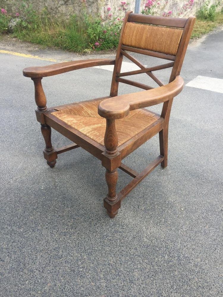 Paire de fauteuils néo rustique en chêne circa 1950