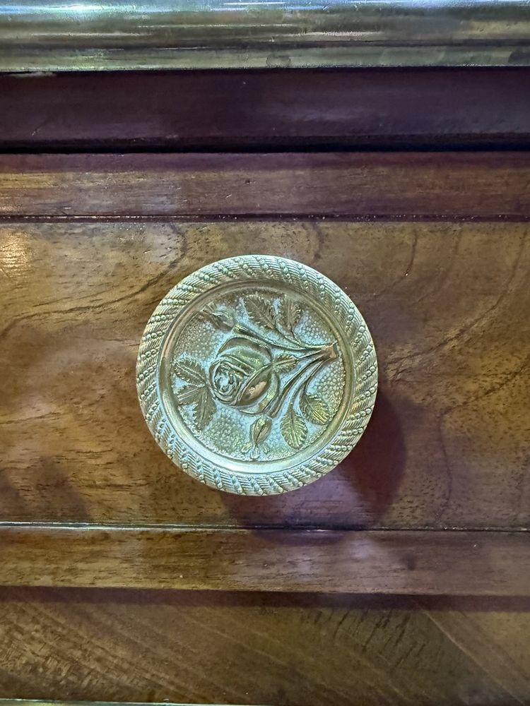 Credenza d'epoca restauro in mogano e filetti di ottone