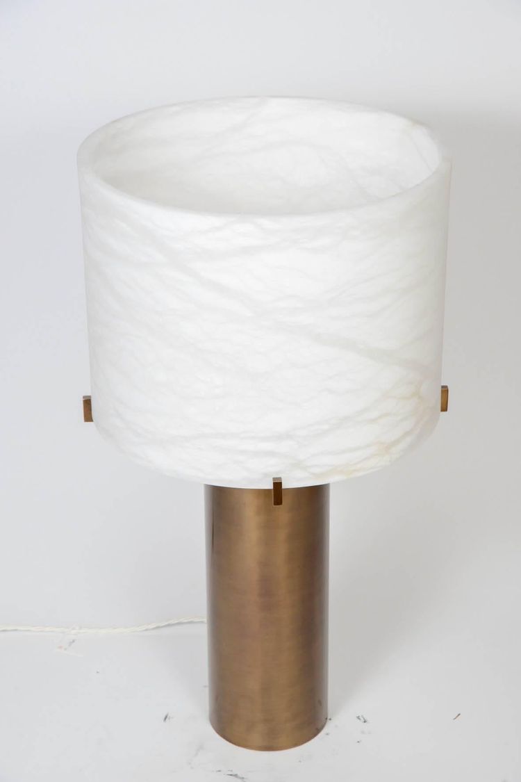 Glustin Luminaires Creation - Lampe de bureau avec abat-jour en laiton et albâtre