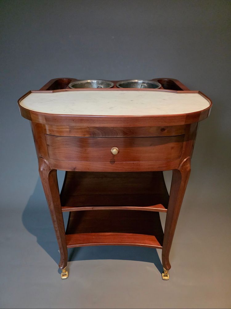 Transitional refreshment table. Canabas.