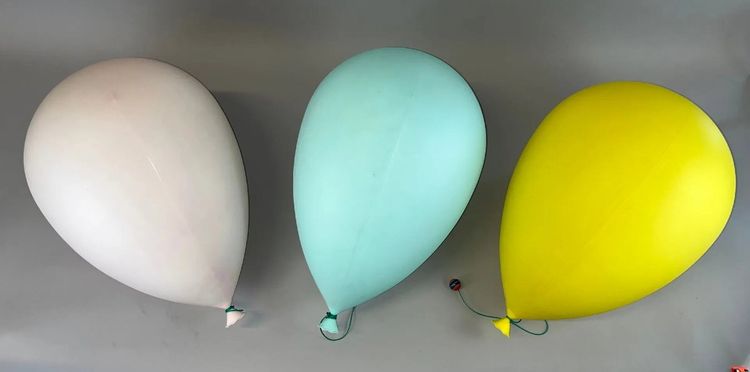 3 grandi lampade da parete a palloncino, Bilumen di Yves Christin, Italia 1975