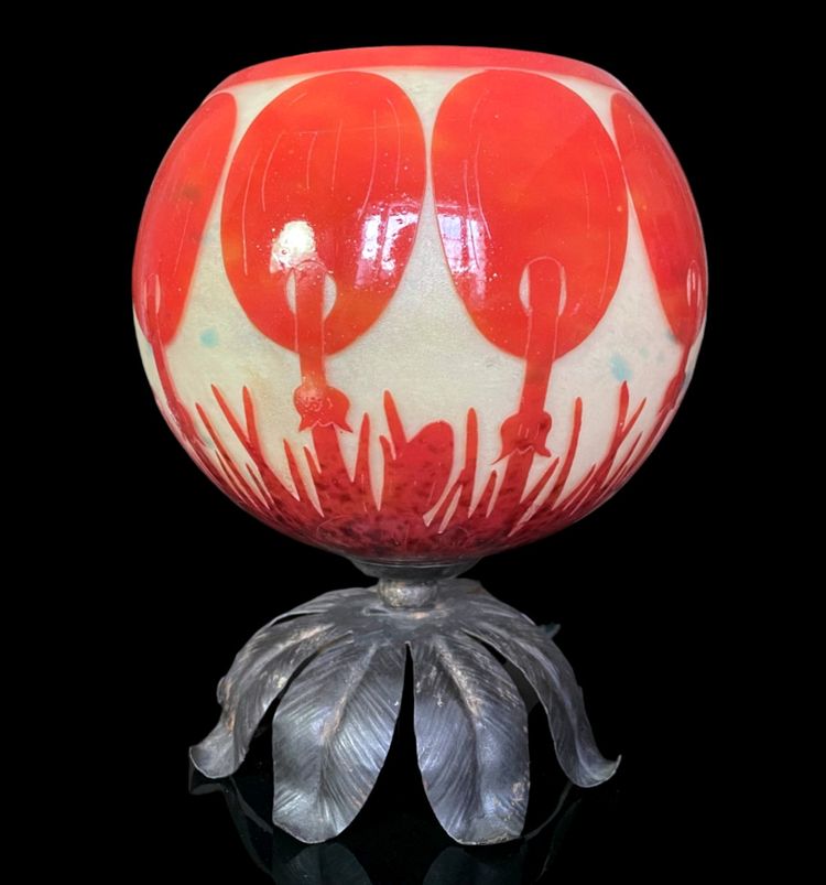 Le Verre Français nightlight with coprins décor