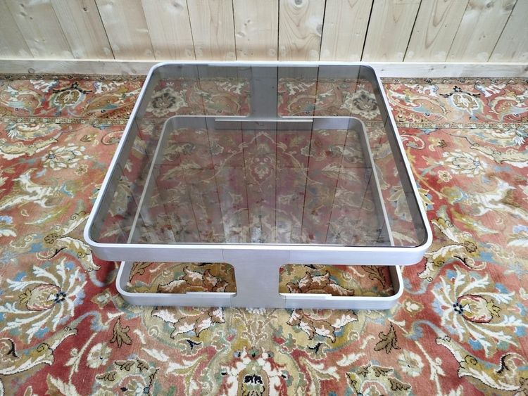 Tavolino del 1970 in vetro fumè e alluminio
