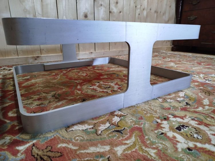 Tavolino del 1970 in vetro fumè e alluminio
