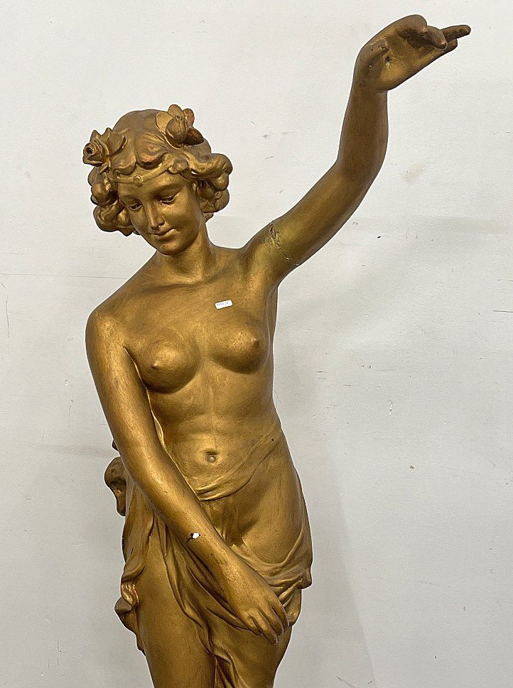 grande statua (154 cm) in gesso dorato del periodo art déco 1930 circa