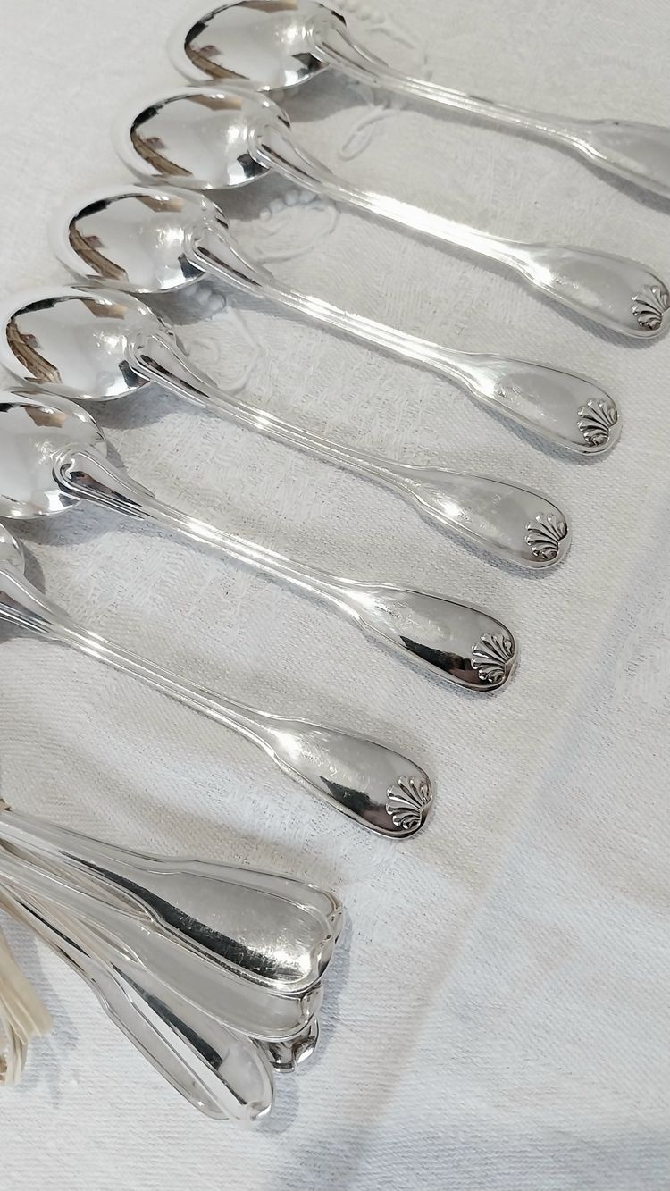 12 silver-plated spoons, Ravinet d'Enfert, "Coquille" model