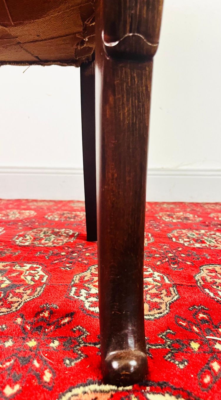 Fauteuil en bois sculpté avec velours jaune - Epoque Restauration - France