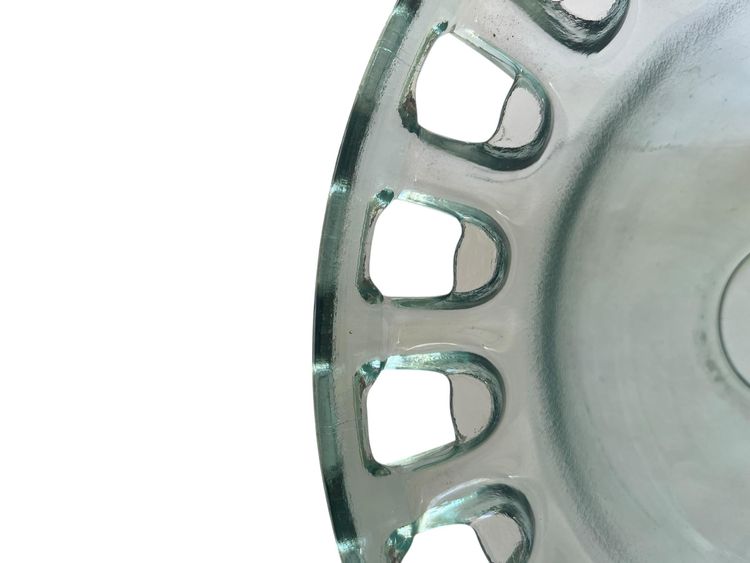 Grand bol ou centre de table en verre ajouré - Art déco français