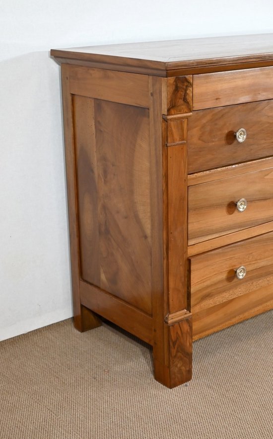 Petite Commode en Noyer massif, époque Directoire – Début XIXe