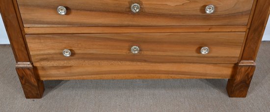 Petite Commode en Noyer massif, époque Directoire – Début XIXe