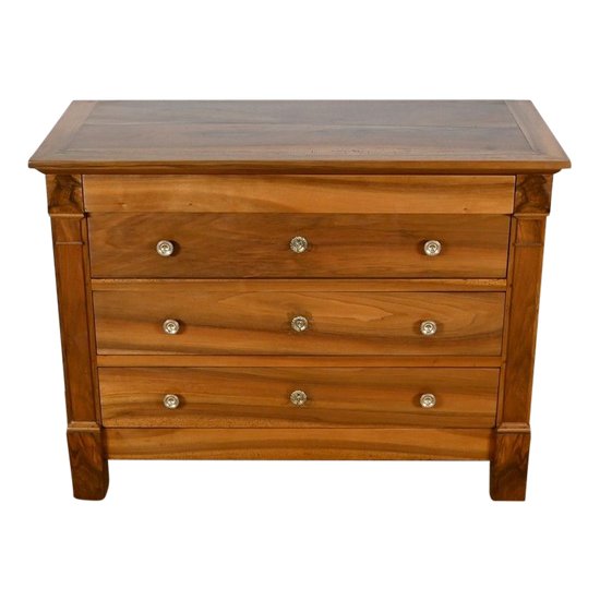 Petite Commode en Noyer massif, époque Directoire – Début XIXe