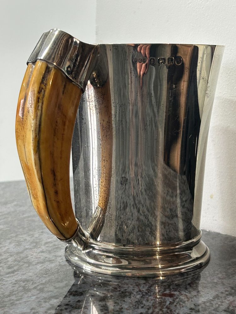 Solid silver beer or hunting stein, English work, circa 1930 - Art Deco
