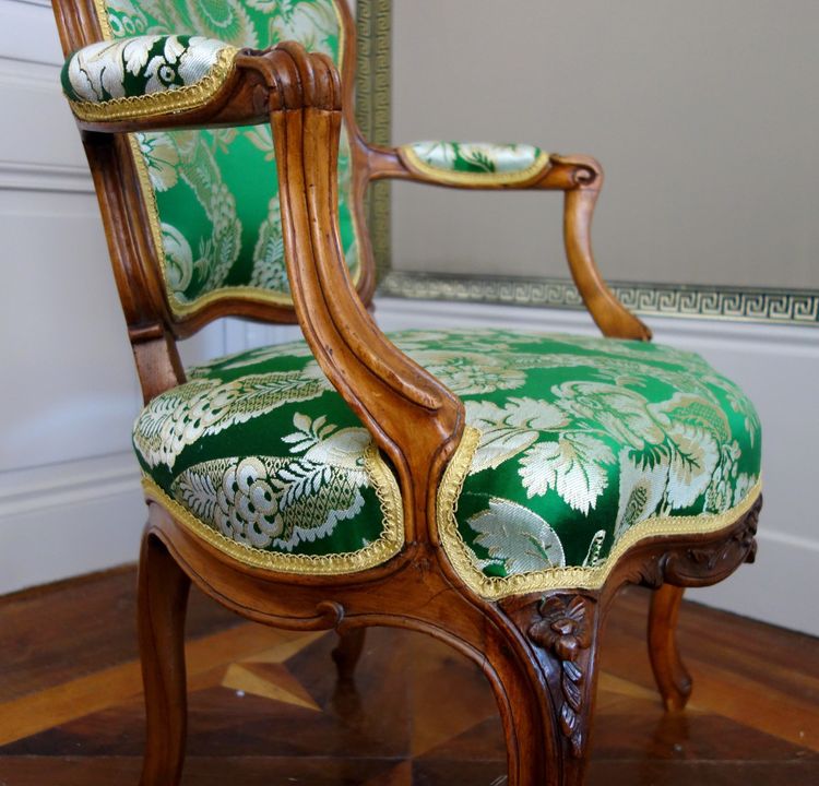 Pierre Nogaret - paire de fauteuils cabriolet d'époque Louis XV - estampille