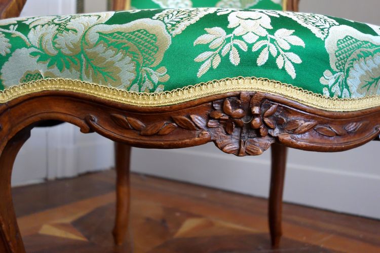 Pierre Nogaret - paire de fauteuils cabriolet d'époque Louis XV - estampille