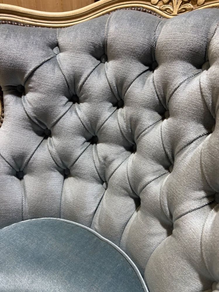 Paire de Bergeres bleues de style Louis XV