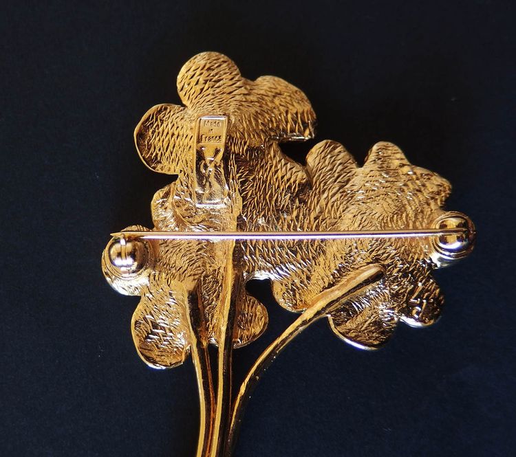 Broche"Bouquet de fleurs "Yves Saint Laurent