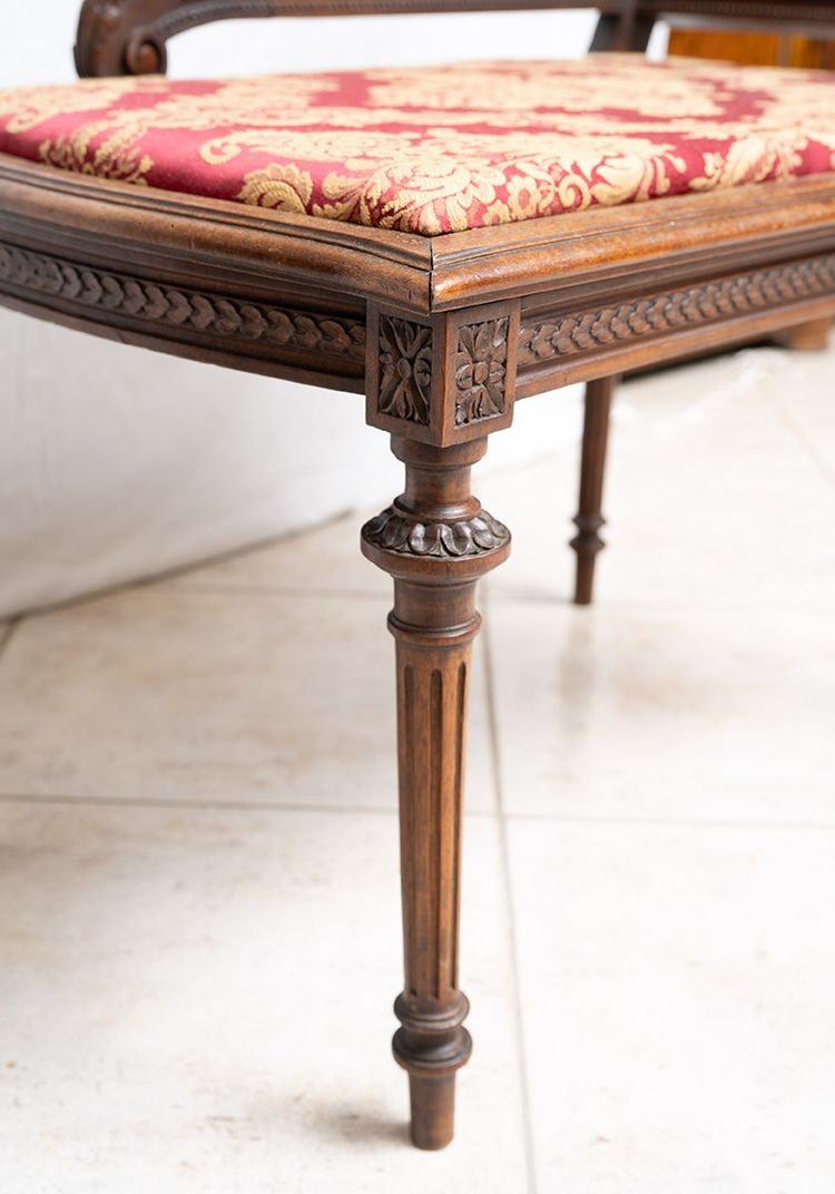 Antique Napoleon III bench in solid walnut. 19th century.