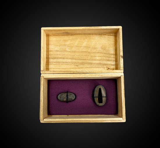 FUCHI KASHIRA - Japon, période Edo (1603-1868) 