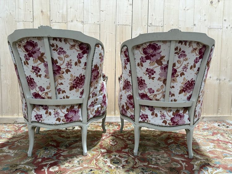 Paire de fauteuils - bergères de style Louis XV