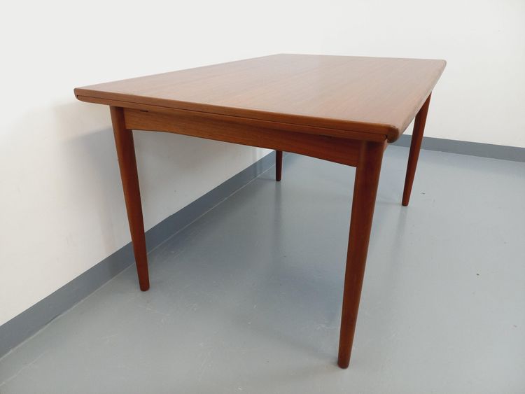 Vintage rectangular Scandinavian Dyrlund dining table from the 1960s in teak