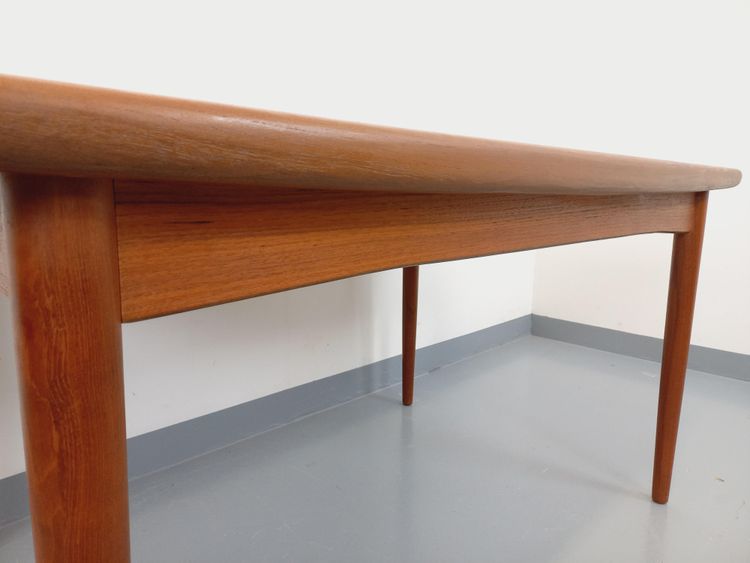 Vintage rectangular Scandinavian Dyrlund dining table from the 1960s in teak