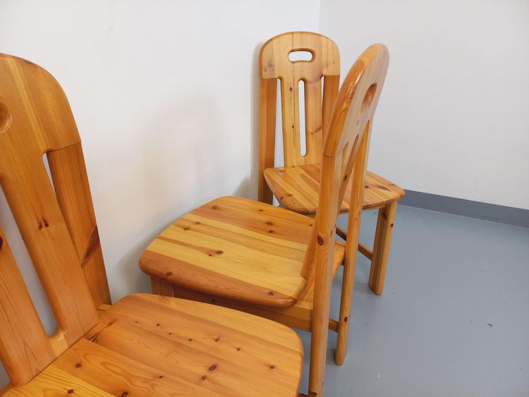 Set of 4 vintage pine chairs from the 70s/80s