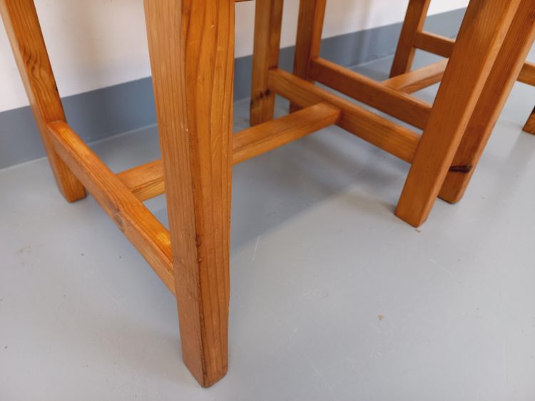 Pair of vintage pine chairs from the 1970s