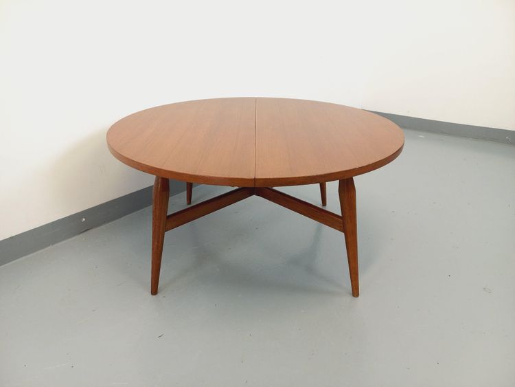 Large vintage Scandinavian round coffee table Smorrebrod by Arne Vodder extendable
